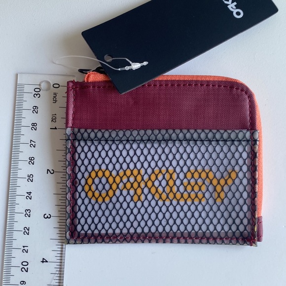 NWT Oakley Original 90's small Zip card Wallet in color “sun dried tomato” - Picture 8 of 9